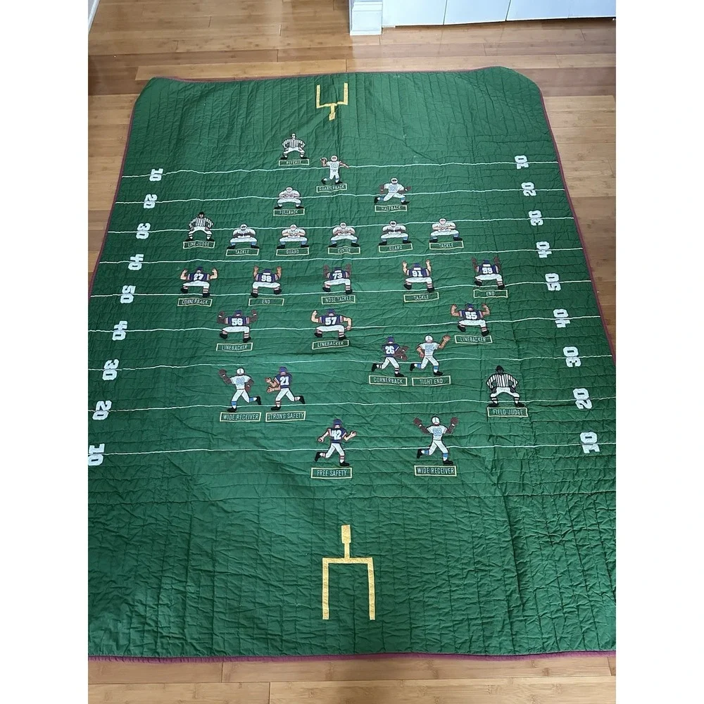 VTG Football Gridiron Player Positions Quilt Youth Land Of Nod 100% Cotton 87x70